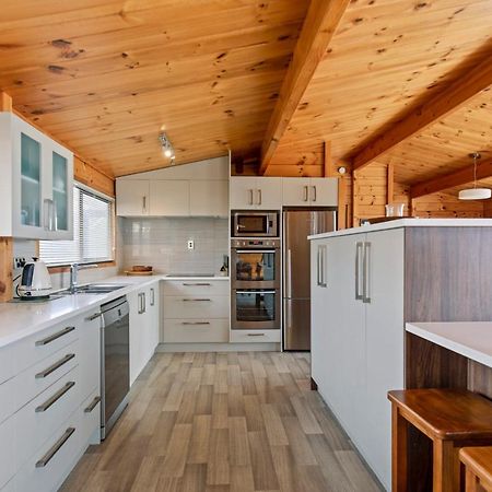 Oceanside Bach - Mount Maunganui Holiday Home Exterior foto