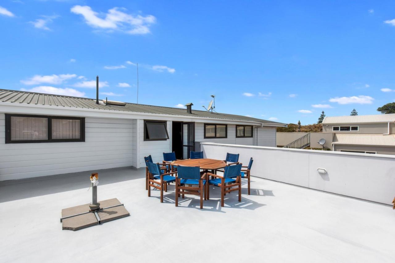 Oceanside Bach - Mount Maunganui Holiday Home Exterior foto
