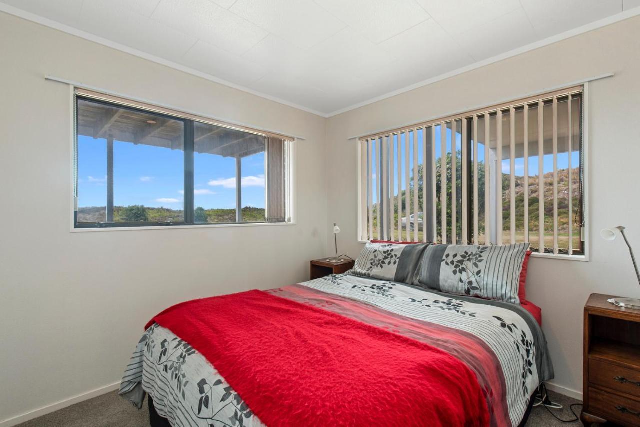 Oceanside Bach - Mount Maunganui Holiday Home Exterior foto